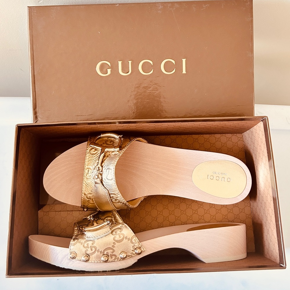 Gucci Gold Metallic Mules with Horsebit Detail